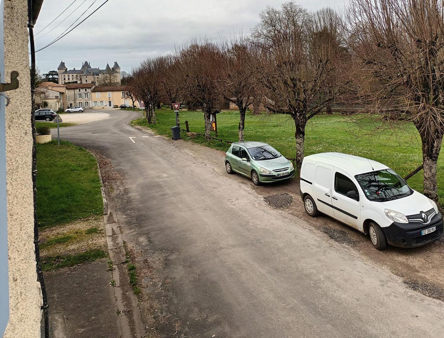 Au Bord De La Riviere Apartment Verteuil-sur-Charente Ngoại thất bức ảnh