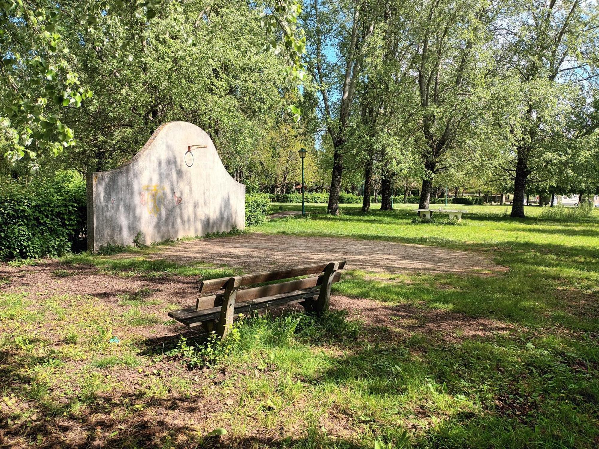 Au Bord De La Riviere Apartment Verteuil-sur-Charente Ngoại thất bức ảnh